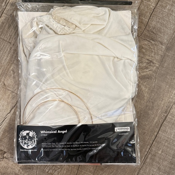 Spirit Whimsical Angel Costume in White size small age 4-6 - Picture 4 of 5